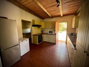 Køkken eller tekøkken på Secluded Fynbos Retreat