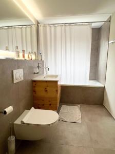 Koupelna v ubytování Luxury Studio Ski and Mountain Views