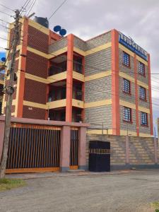 Το κτήριο όπου στεγάζεται  το διαμέρισμα