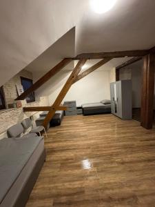 Kuchyň nebo kuchyňský kout v ubytování Monteurwohnung Neustadt an der Weinstraße + 8 fotografií