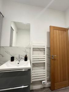 Φωτογραφία από το άλμπουμ του Modern 3 bed Norwich city centre Sleeps 6 στο Νόργουιτς