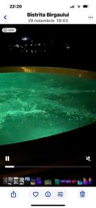 Swimmingpoolen hos eller tæt på Căsuța din Pădure