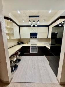 TV a/nebo společenská místnost v ubytování NS Apartments in Yerevan city centre