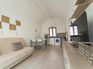 Et tv og/eller underholdning på First Love