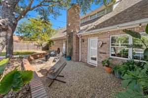 Fotografie z fotogalerie ubytování It's Miller Time! - Let us Explain v destinaci Bryan