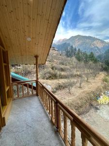 Nespecifikovaný výhled na hory nebo výhled na hory při pohledu z hotelu