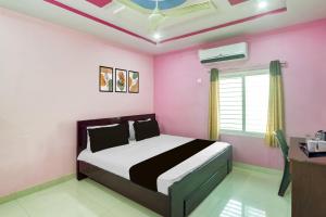 Imagine din galeria proprietății Hotel O Shrihaan Residency în Rāmachandrapuram