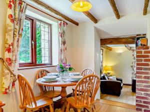 Khu vực ghế ngồi tại 2 Bed in South Hill KATES