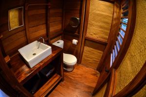 Vonios kambarys apgyvendinimo įstaigoje Mandala Eco Villas