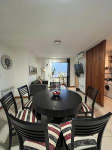 Χώρος καθιστικού στο Lujoso y amplio departamento en alquiler