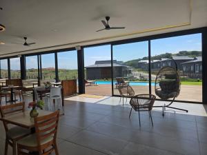 Bazén v ubytování FezatOceanZimbali nebo v jeho okolí + 10 fotografií