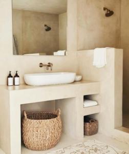 Ένα μπάνιο στο DAR-VIDA Guesthouse