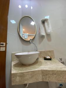 Ванная комната в Suítes Cabo Frio +49 фотографий