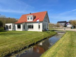 Bygningen som feriehuset ligger i