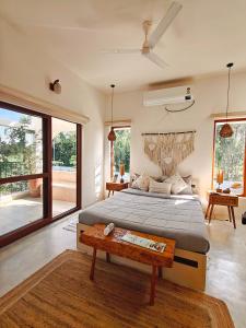 Postel nebo postele na pokoji v ubytování Tuscan Breeze, Nandi Hills