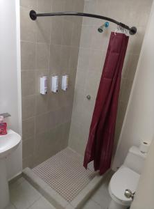 Et badeværelse på Platinum House