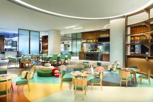 Posezení v ubytování Crowne Plaza Beijing Badaling by IHG