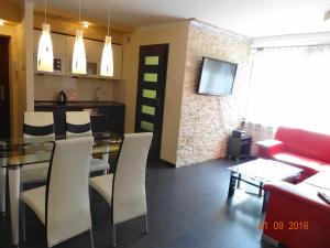 Kuchyňa alebo kuchynka v ubytovaní Apartament Kryształowy