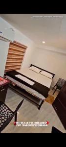 Un lugar para sentarse en Heritage Homestay staying guests for all functions