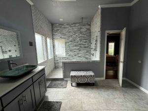 Fotografie z fotogalerie ubytování Laurel Lane Oasis Sleeps 12 Pool Game Room v destinaci Bedford + 36 fotografií