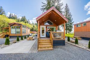 Gallery image of Sol Duc Sanctuary Private & Serene in Forks