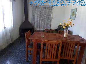 Fotografie z fotogalerie ubytování ALQUILO CASA FRENTE AL MAR PARQUE DEL PLATA CON BARBACOA PARa 8 v destinaci Parque del Plata