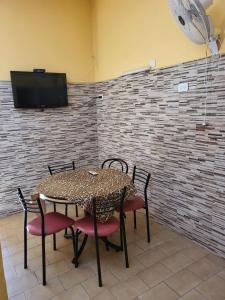 TV a/nebo společenská místnost v ubytování Lo de mis viejos