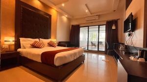 TV a/nebo společenská místnost v ubytování Hotel Prachi