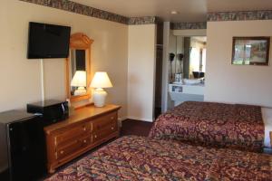 Gallery image of Lakeside Inn & Suites in Mathis