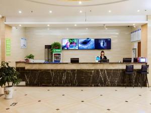 Ο χώρος του λόμπι ή της ρεσεψιόν στο GreenTree Alliance Hotel Yancheng Engineering College Dayangwan Scenic Area