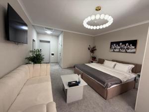 Μια τηλεόραση ή/και κέντρο ψυχαγωγίας στο Taj Mahal Osh