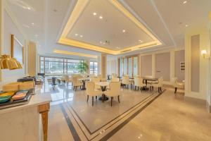 Posezení v ubytování Vienna Hotel Chongqing West Station Square