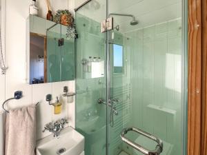 Et badeværelse på Ash Hut - Uk51026 + 4 billeder