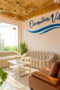 Χώρος καθιστικού στο Oceanside Villa Phuquy Island