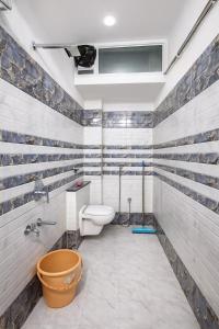 Et badeværelse på Darshan home Prime Connected Location