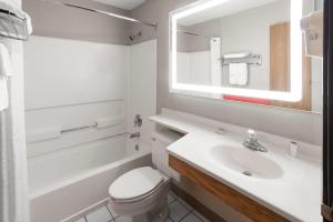 Gallery image of Super 8 by Wyndham New Stanton in New Stanton