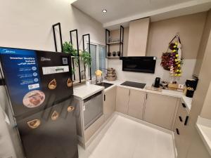 Kuchyň nebo kuchyňský kout v ubytování East Coast Vacation Homes + 65 fotografií