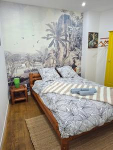 En eller flere senge i et værelse på La Parenthèse Rabelaisienne