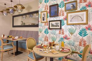 Un lugar para sentarse en Zenitude Quality Aparthotel Pau Porte des Pyrenees