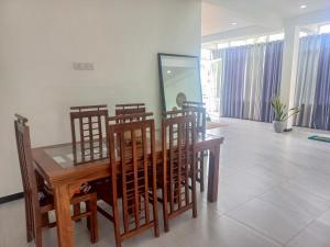 Et opholdsområde på Relax inn modara + 17 billeder