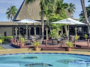 Hồ bơi trong/gần Mercure Nadi