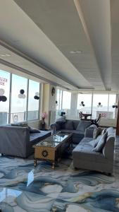 Χώρος καθιστικού στο Hills view hotel and restaurant +2 φωτογραφίες