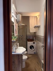 Kuchyň nebo kuchyňský kout v ubytování Guest House Little Flower + 23 fotografií