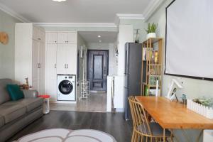 Posezení v ubytování Meizuo Seaside Residence, near the seaside