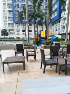 Budova, kde se hotel nachází + 9 fotografií