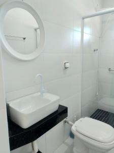 Et badeværelse på Suíte jambo