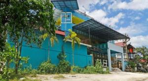 Tòa nhà nơi khách sạn tọa lạc