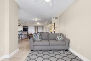 Posezení v ubytování Terraces at Beachside 301 condo