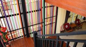 Η βιβλιοθήκη του ξενοδοχείου