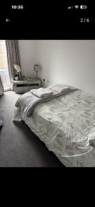 Фотография из галереи Room in flat в Эдинбурге